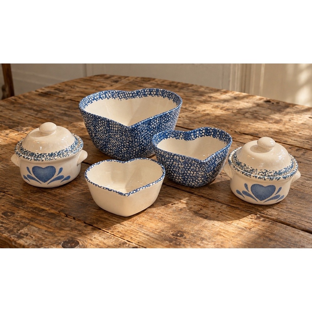 VTG Cottagecore Heart Shaped Blue Nesting Bowls Set of 3 & 2 Crock Bowls W/ Lids